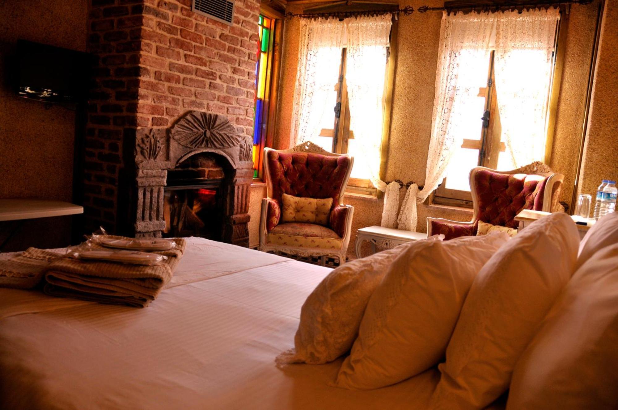 Hotel Ziyabey Konagi Ayvalı Esterno foto